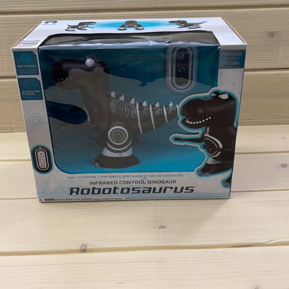 Robotsaurus infrared control dinosaur toy NWT